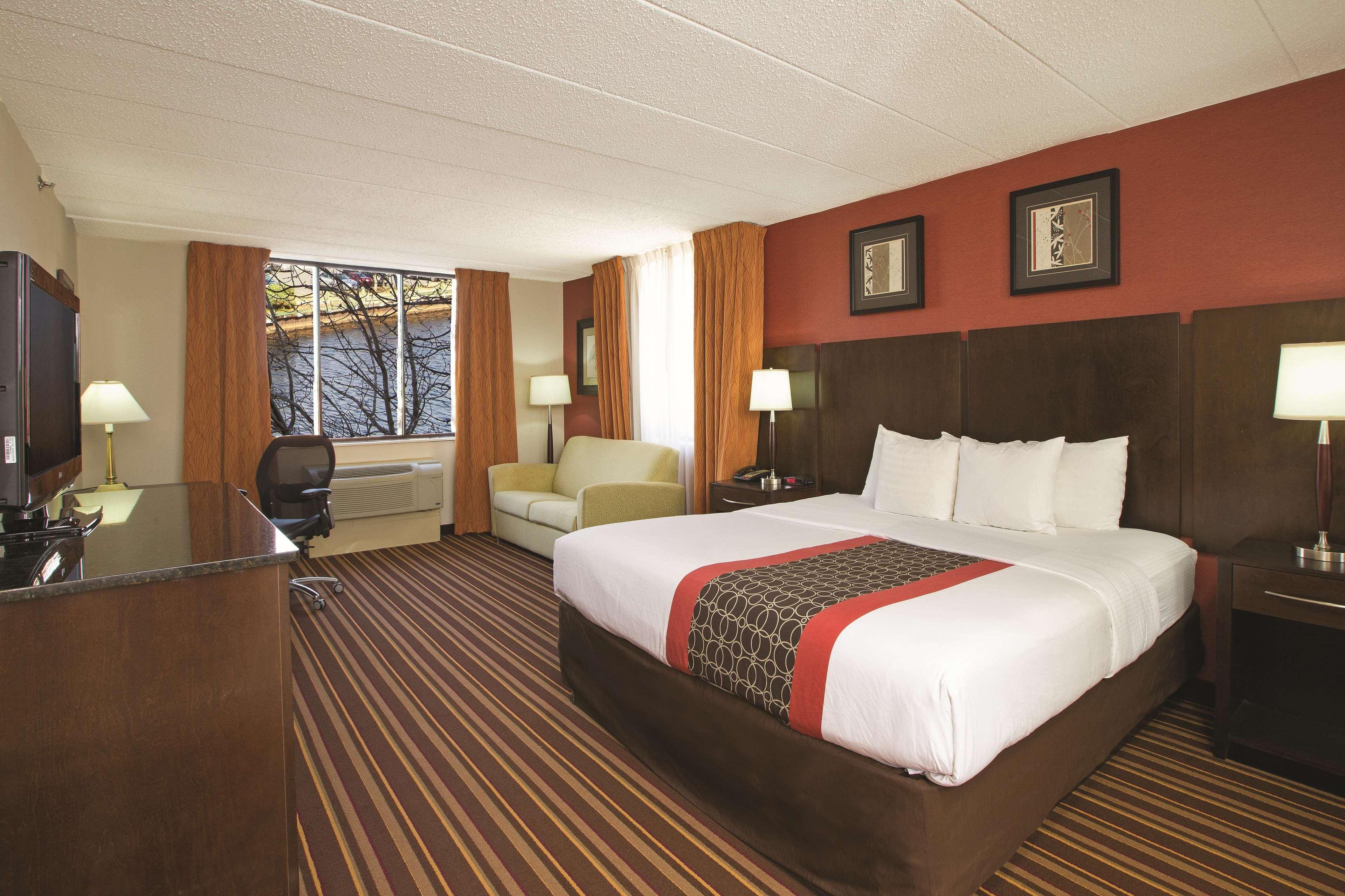 La Quinta By Wyndham Salisbury Hotel Eksteriør billede
