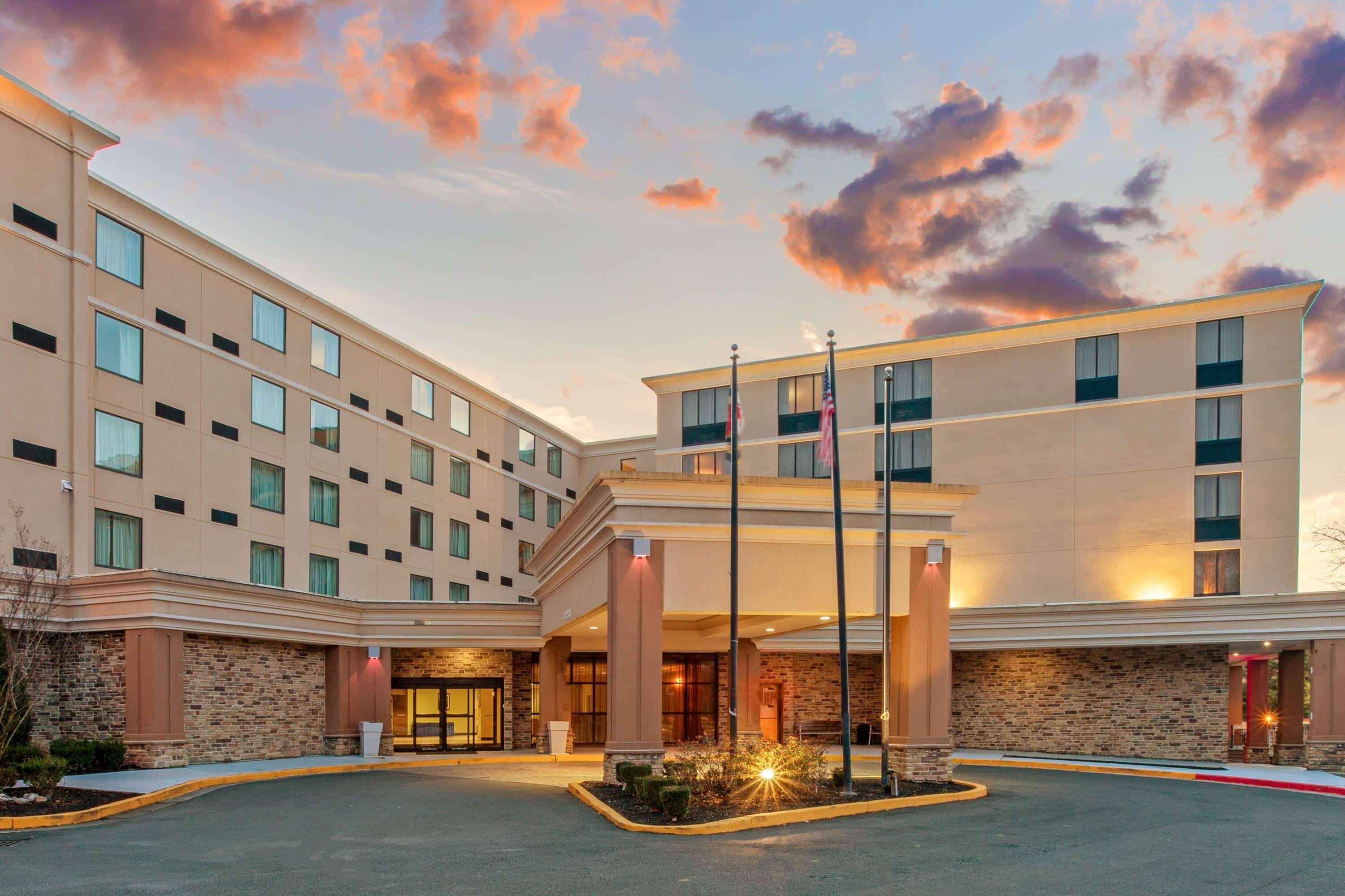 La Quinta By Wyndham Salisbury Hotel Eksteriør billede