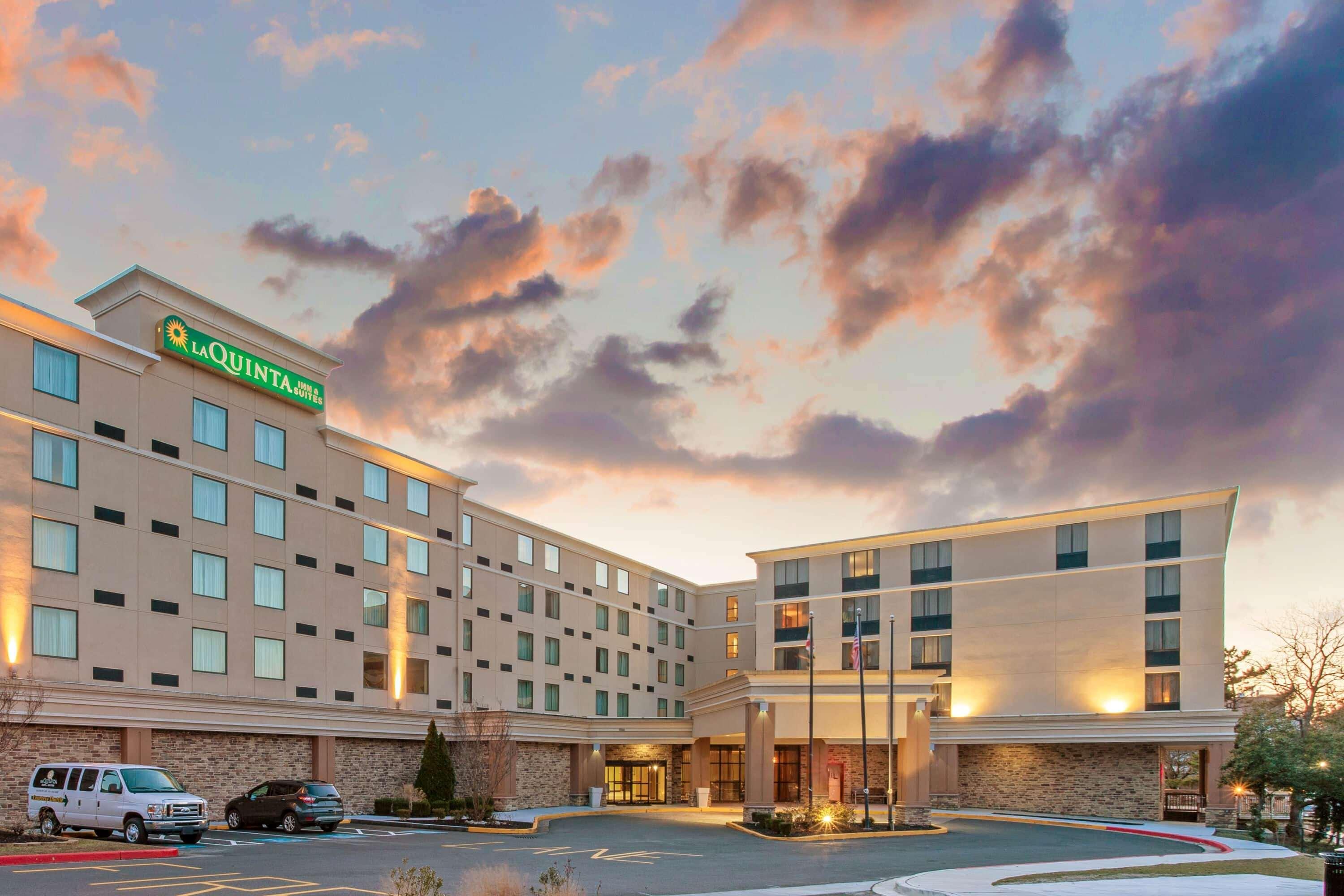 La Quinta By Wyndham Salisbury Hotel Eksteriør billede